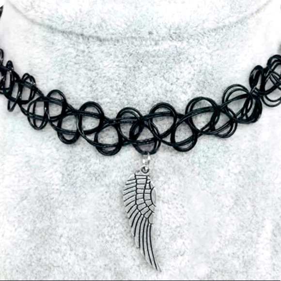 Henna Tattoo Choker w/Hanging Angel Wing - Picture 2 of 3